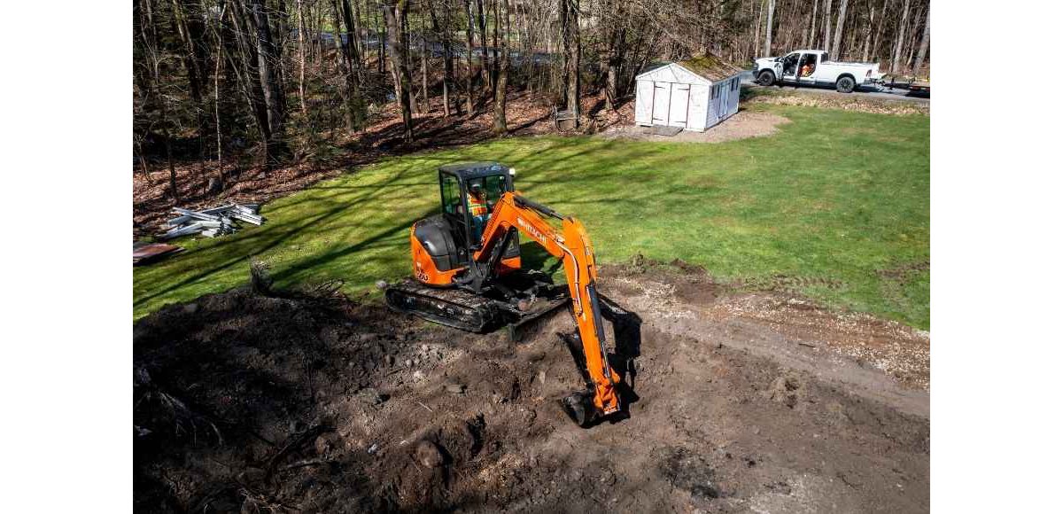 Hitachi ZX50U compact excavator