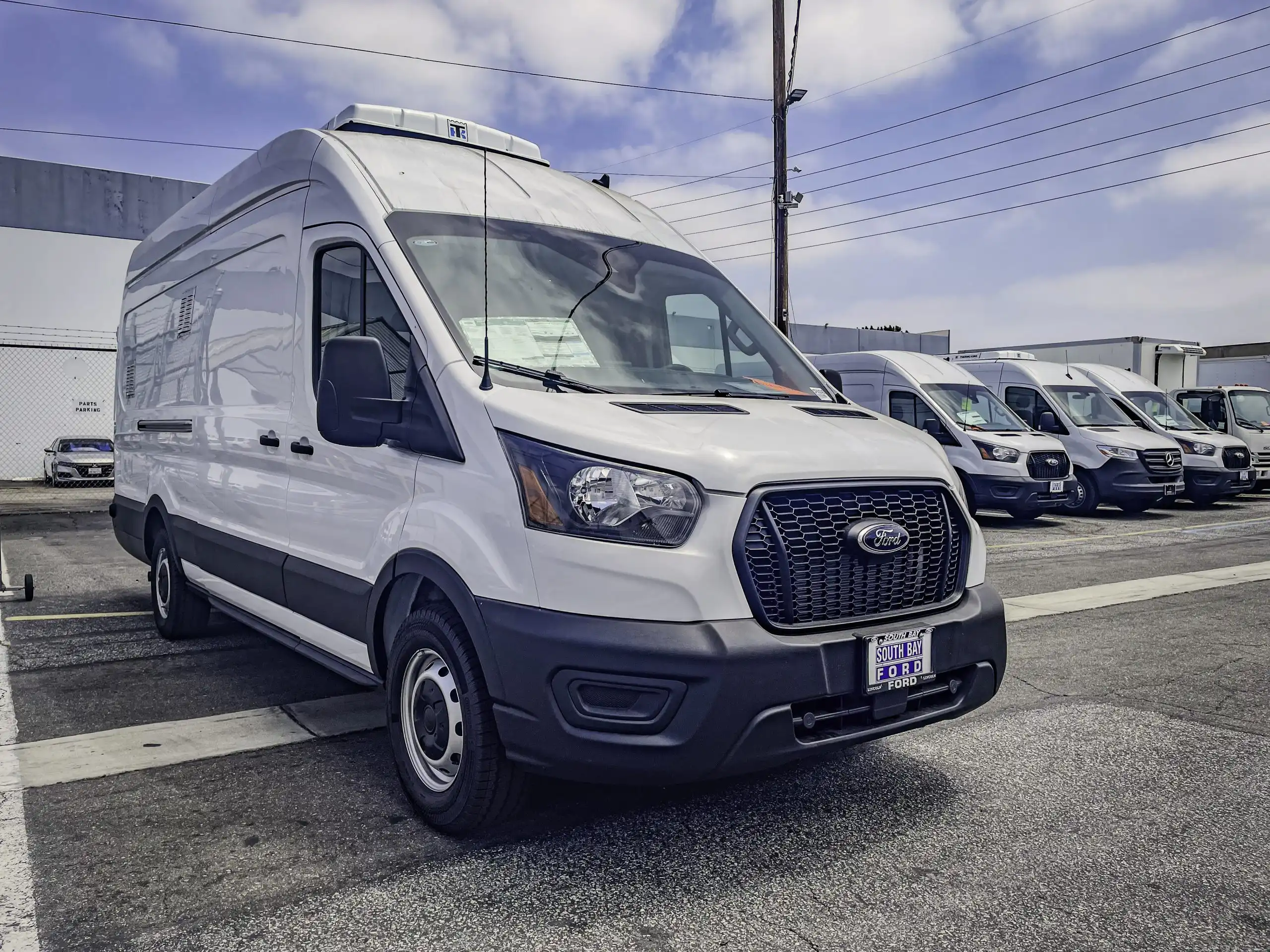 Refrigerated cargo van conversion